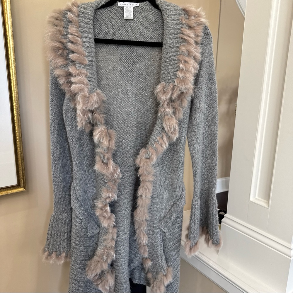 Tempo Paris Long Sleeve Gray Knit Cardigan